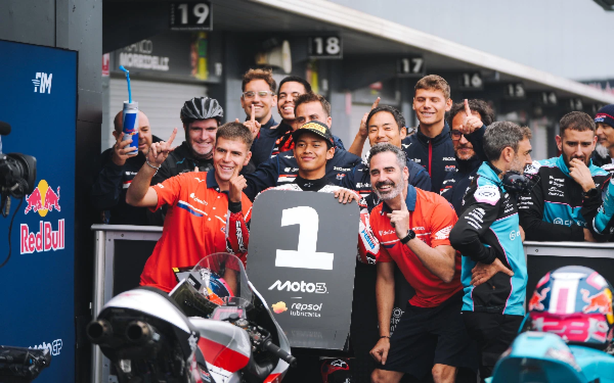 Thumbnail Berita - Veda Ega Start Terdepan! Ini Jadwal Race Moto3 Australia 2026