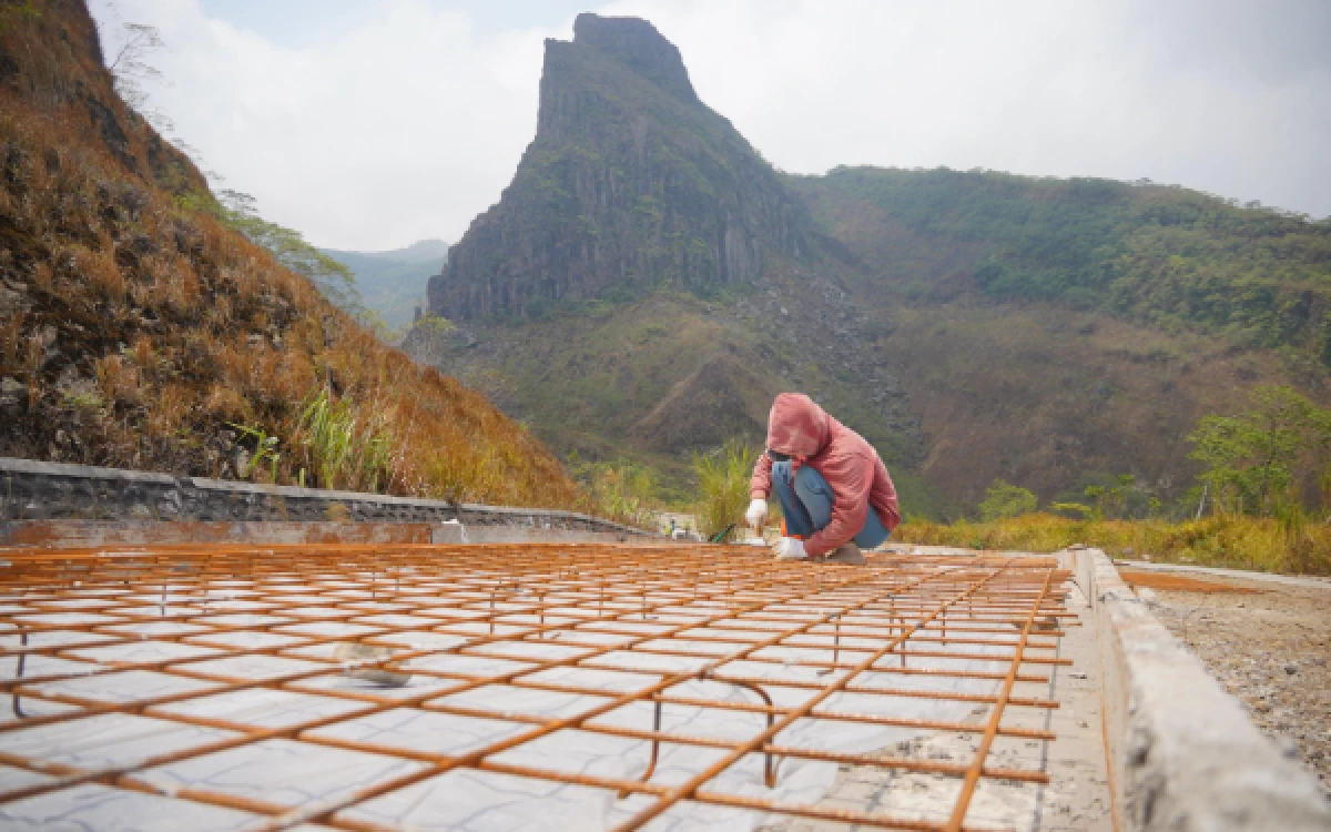 Thumbnail Berita - Pemkab Kediri Lanjutkan Pembangunan Akses Jalan Menuju Kawah Kelud