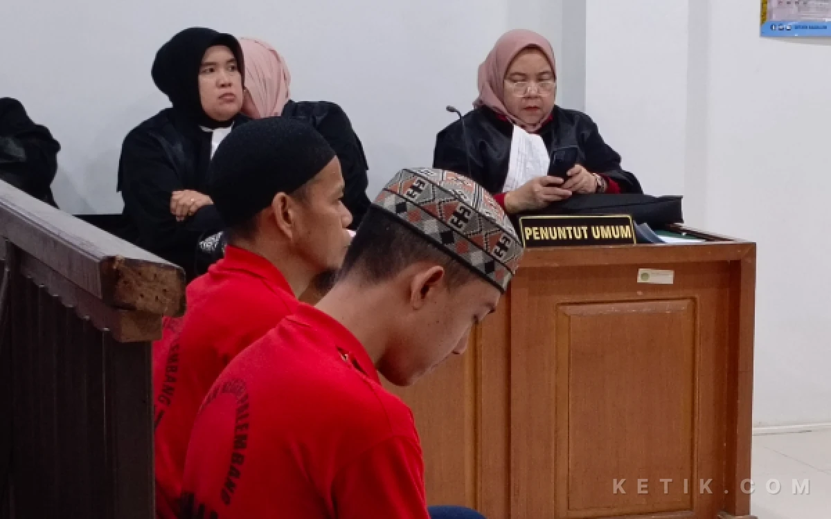 Thumbnail Berita - Bawa 16,9 Kg Sabu, Dua Kurir di Palembang Lolos dari Vonis Mati