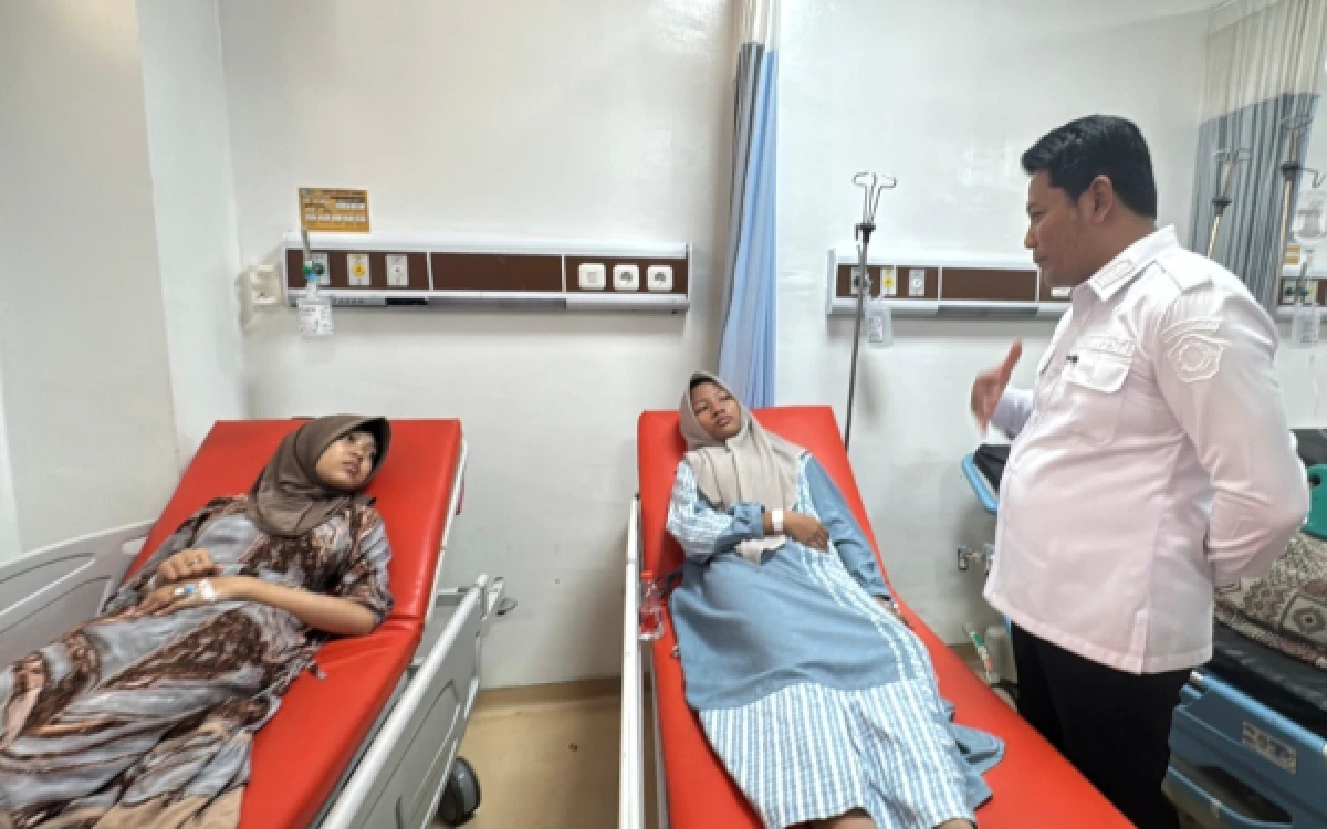 Thumbnail Berita - Santri Keracunan MBG di Sidoarjo, 88 Masih Dirawat dari 516 Korban