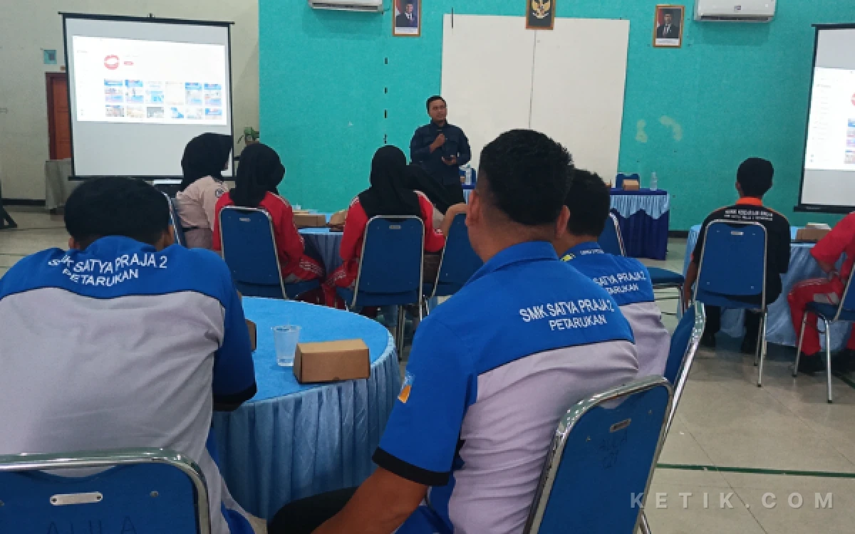 Thumbnail Berita - SMK Satya Praja 2 Petarukan Gelar Pelatihan Jurnalistik Bersama Lambe Umpres