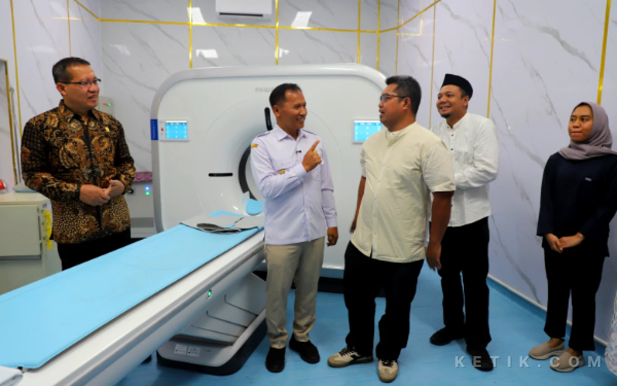 Thumbnail Berita - Menatap Era Baru Diagnosis Medis: RSUD Campurdarat dr. Karneni Resmikan Layanan CT Scan Canggih