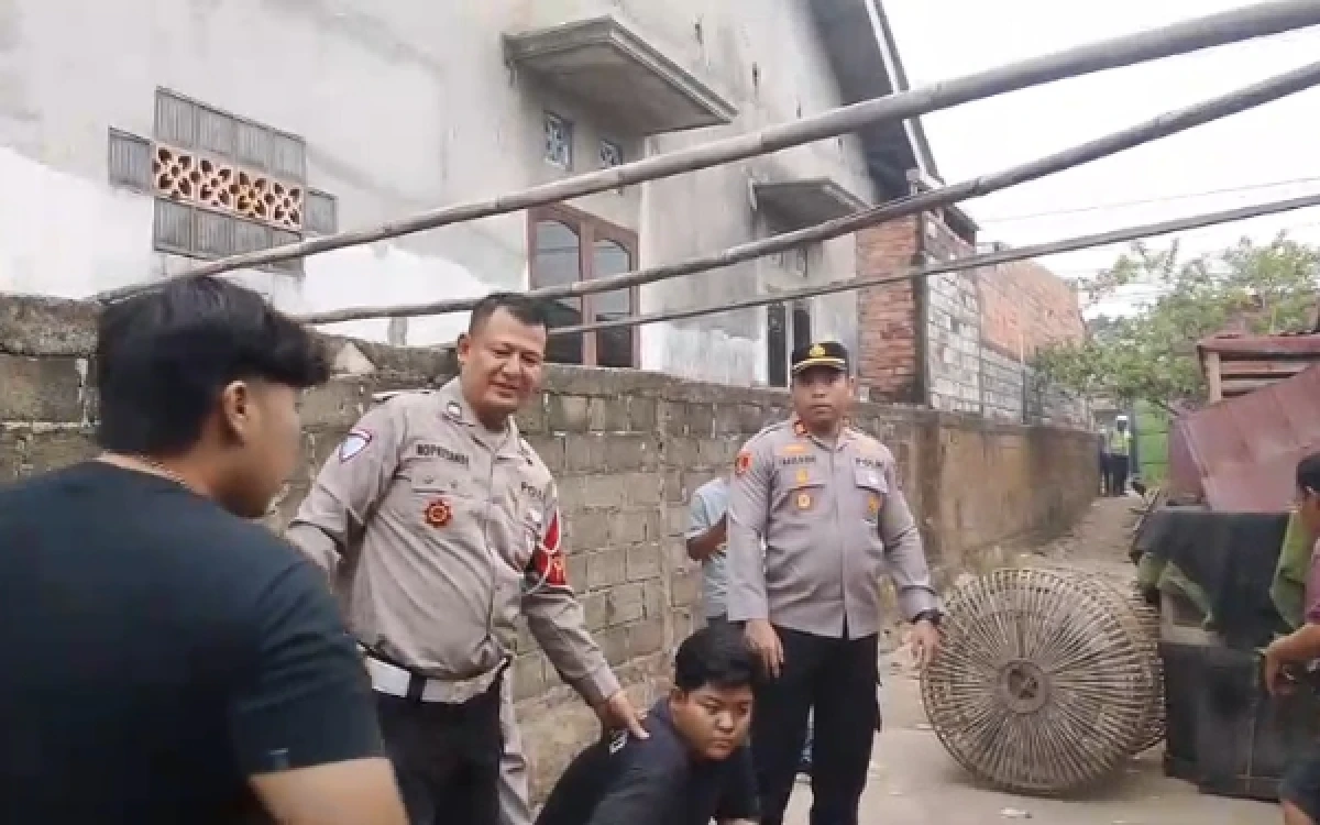 Thumbnail Berita - Diduga Beroperasi Selama 5 Tahun, Arena Sabung Ayam di Gandus Palembang Digerebek Polisi