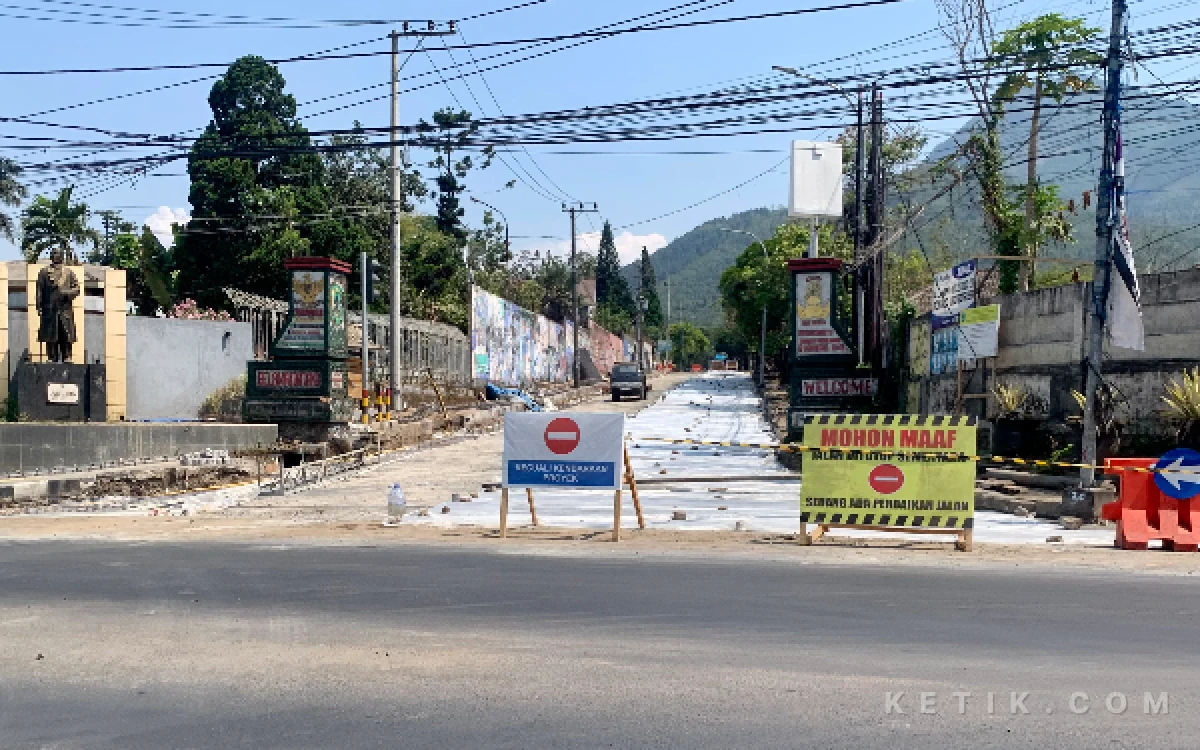 Thumbnail Berita - Pengecoran Rampung, Jalan Hasanuddin Kota Batu Siap Dilintasi Akhir Oktober