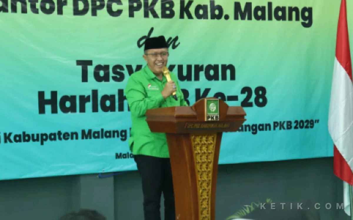 Thumbnail Berita - Mengenal Ketua DPC PKB Kabupaten Malang, H Kholiq yang Bangun Infrastruktur Kantor hingga Masjid