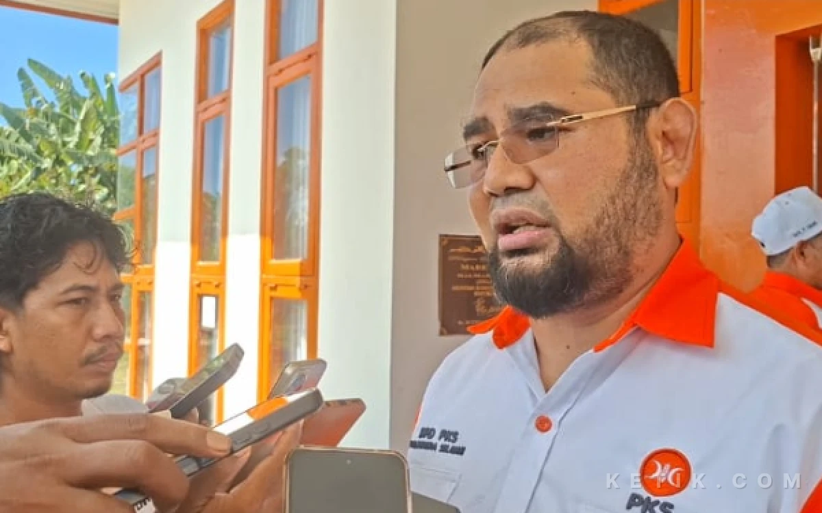 Thumbnail Berita - Bassam Kasuba Perkuat Struktur PKS Halmahera Selatan hingga Akar Rumput