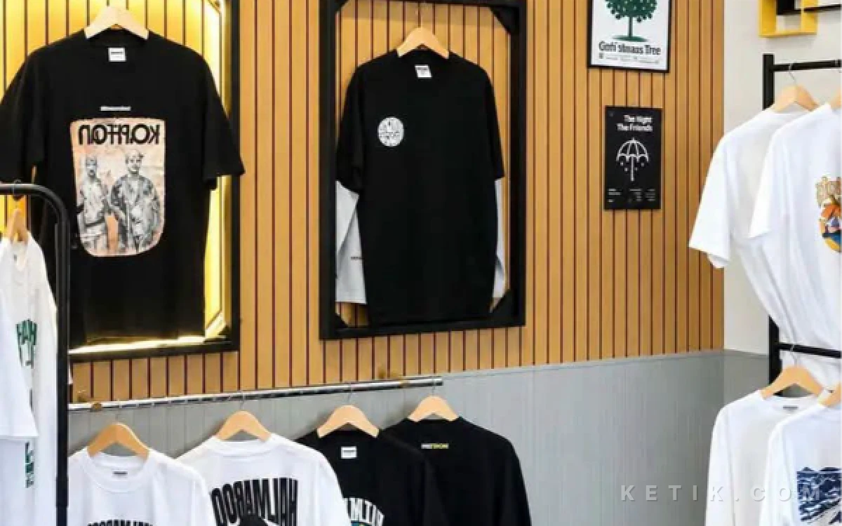 Thumbnail Berita - Kaos Budaya Maluku Utara Ada di Kupal Bacan, Saatnya Pilih Halmaroots