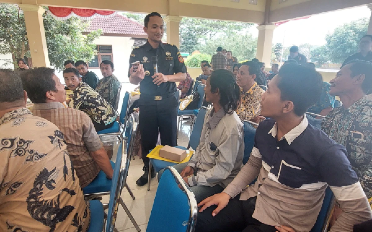 Thumbnail Berita - Pemkab Tuban Perkuat Perang Melawan Rokok Ilegal, Warga Diajak Aktif Melapor