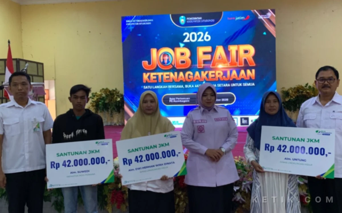 Pembukaan Job Fair, BPJS Ketenagakerjaan Situbondo Serahkan Santunan Kematian kepada Ahli Waris