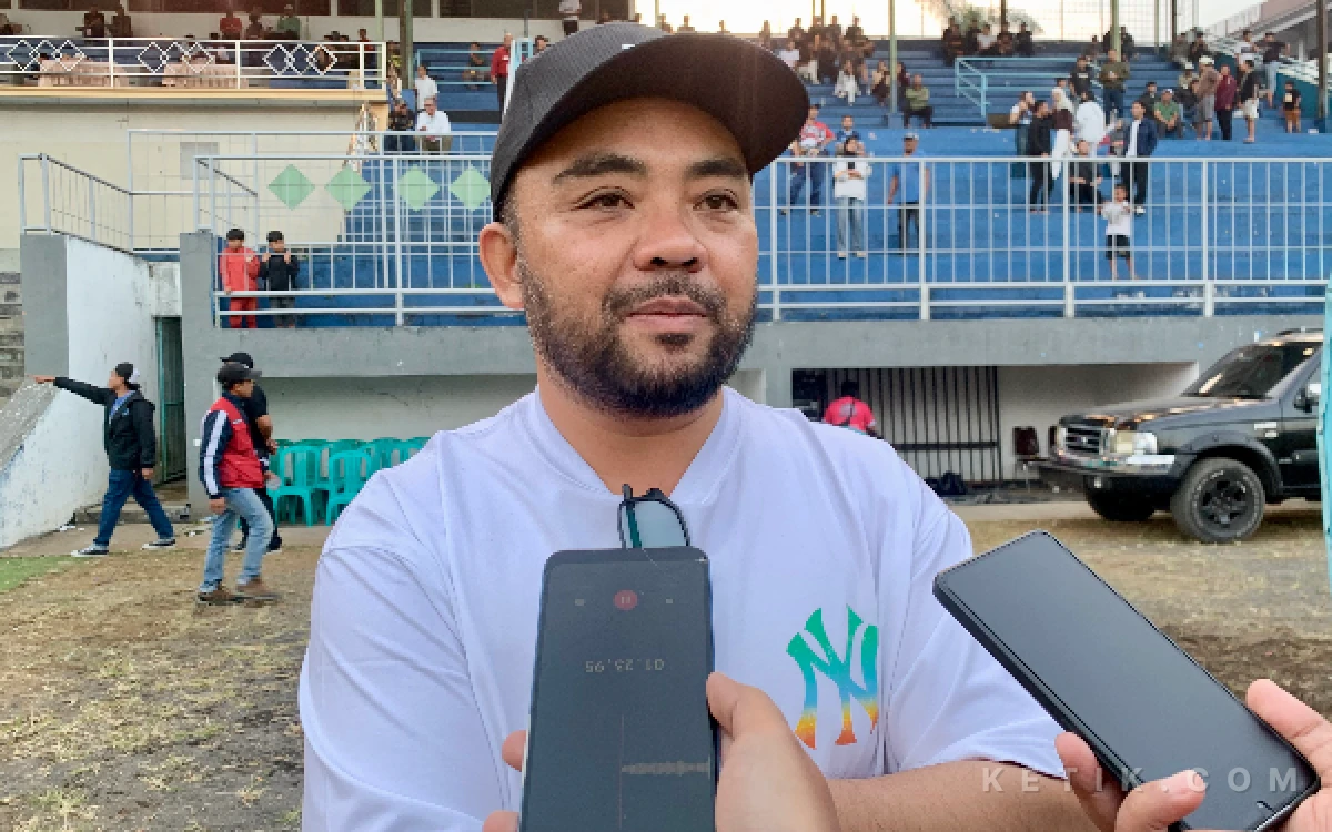 Thumbnail Berita - Persikoba Wajib Menang Besar, Mas Heli Ajak Warga Batu Penuhi Stadion Brantas
