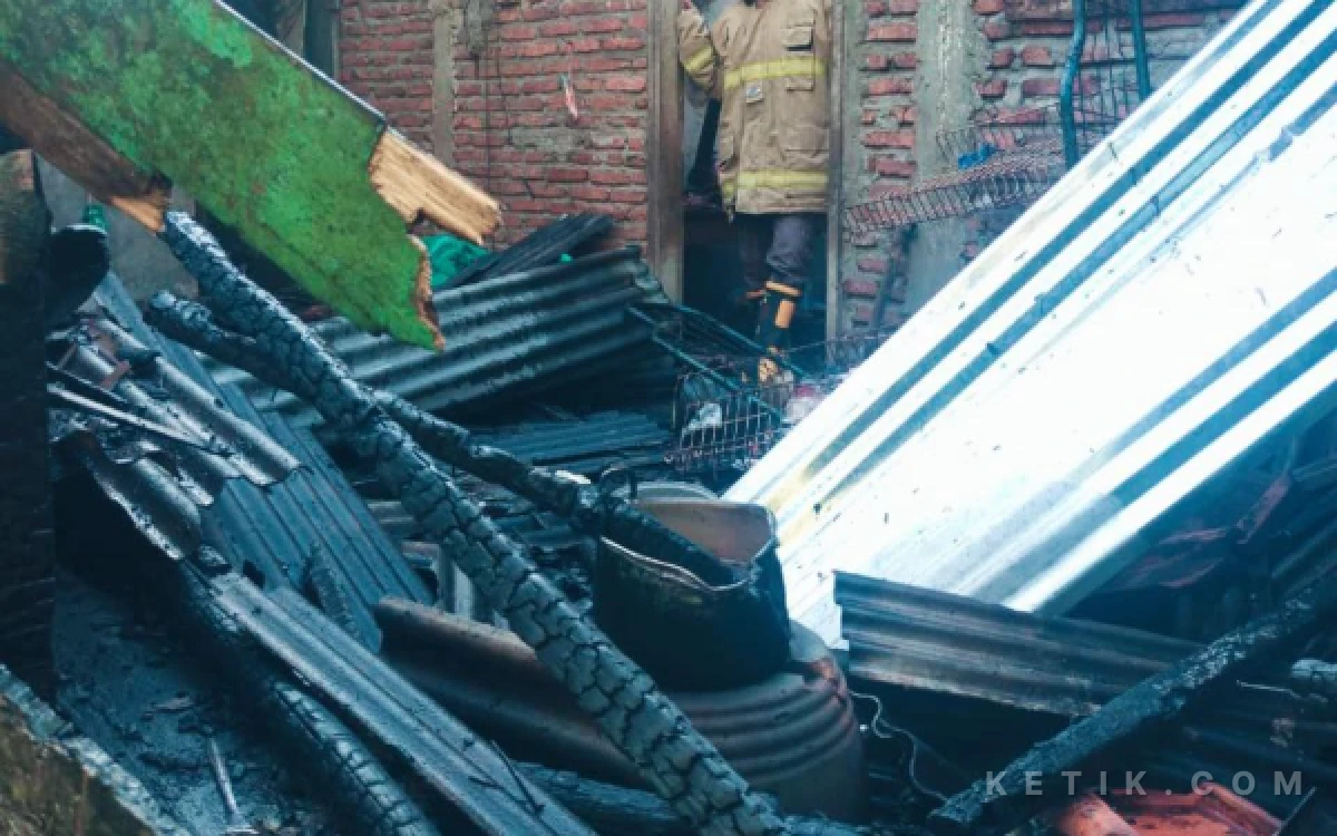 Thumbnail Berita - Masak Air di Pawon Lupa Ditinggal Sebabkan Kebakaran, Lansia di Cilacap Alami Luka Bakar