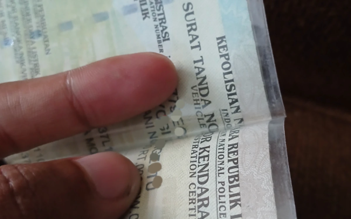 Thumbnail Berita - Polrestabes Surabaya Gulung 5 Tersangka Sindikat STNK Palsu