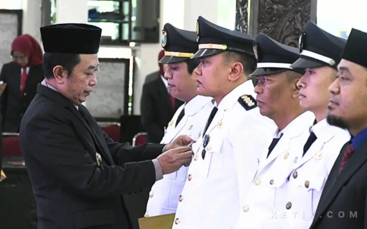 Thumbnail Berita - Mutasi dan Promosi Bergulir, 41 Pejabat Pemkab Bondowoso Resmi Dilantik Bupati