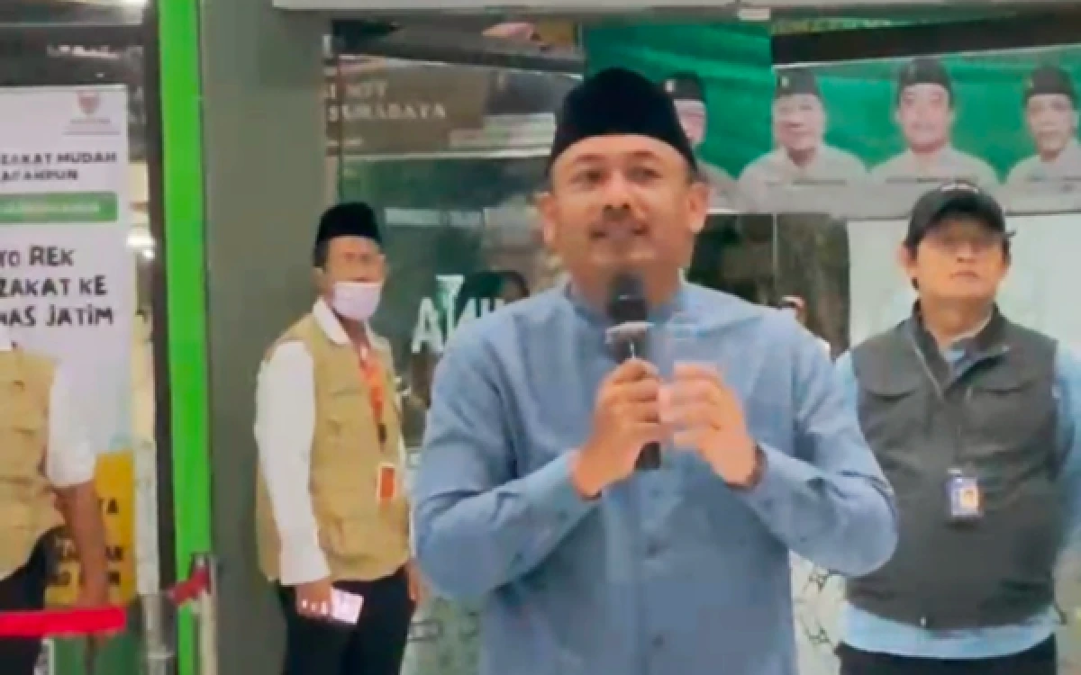 Thumbnail Berita - Bupati Ngawi Sambut Kedatangan Kloter 23 di Asrama Haji Surabaya, Doakan Jemaah Mabrur