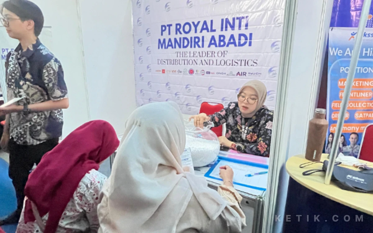 Thumbnail Berita - Anggaran Disnaker Dipangkas Rp430 Juta, Fraksi PKB DPRD Kota Malang Pertanyakan Efektivitas Penanganan Pengangguran