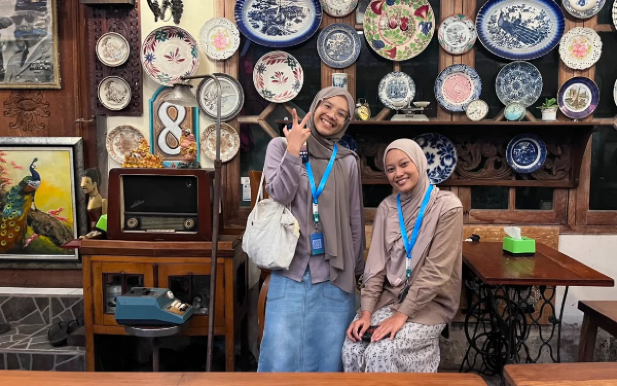 Thumbnail Berita - Rumah Warga hingga Pasar Talun, Jejak Syuting Yo Wis Ben yang Tersimpan di Kampoeng Heritage Kajoetangan