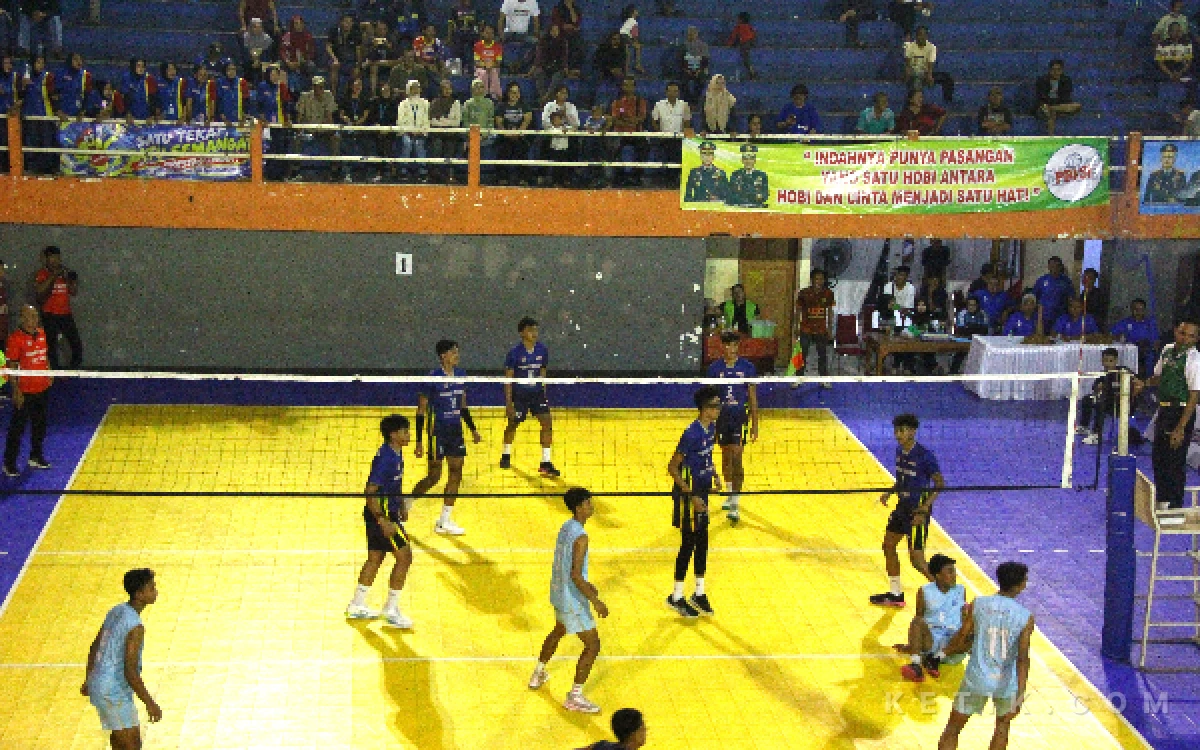 Thumbnail Berita - Kejurprov Voli U19 Jatim, Iyog Sport Kemas Laga Final di GOR Merdeka Jombang Lebih Menarik!