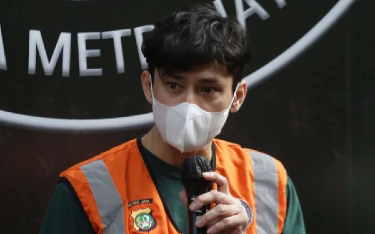 Thumbnail Berita - Polisi Kantongi Identitas Pemasok Sabu Rp650 Ribu Milik Artis Revaldo Fifaldi