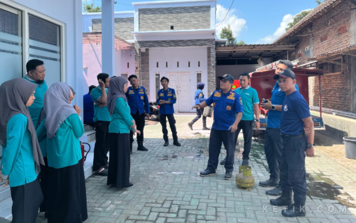 Thumbnail Berita - Cegah Risiko Fatal, Klinik Al Fatih Bondowoso Gelar Pelatihan Penanggulangan Kebakaran