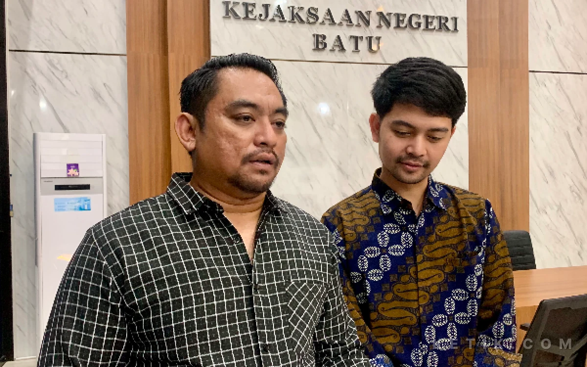 Thumbnail Berita - Usut Dugaan Korupsi Kios, Kejari Batu Geledah Diskumperindag dan UPT Pasar Among Tani