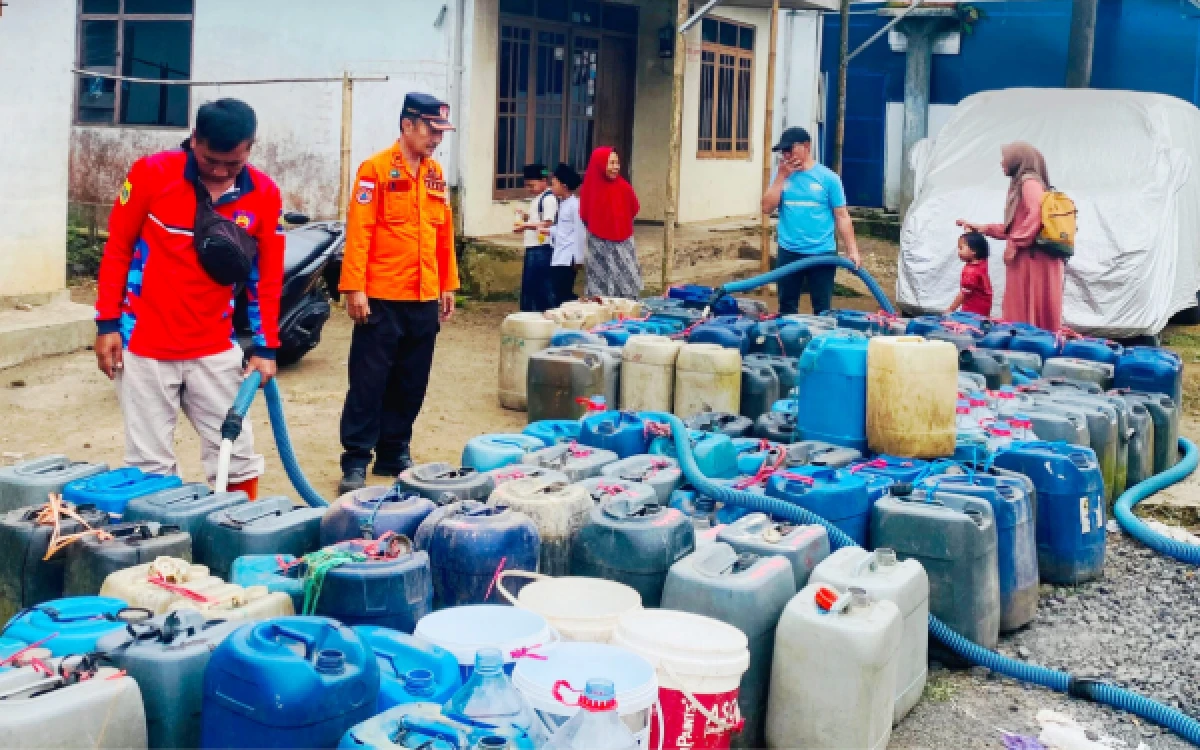 Thumbnail Berita - BPBD Pemalang Intensifkan Droping Air Bersih, 30 Desa di 7 Kecamatan Dilanda Kekeringan