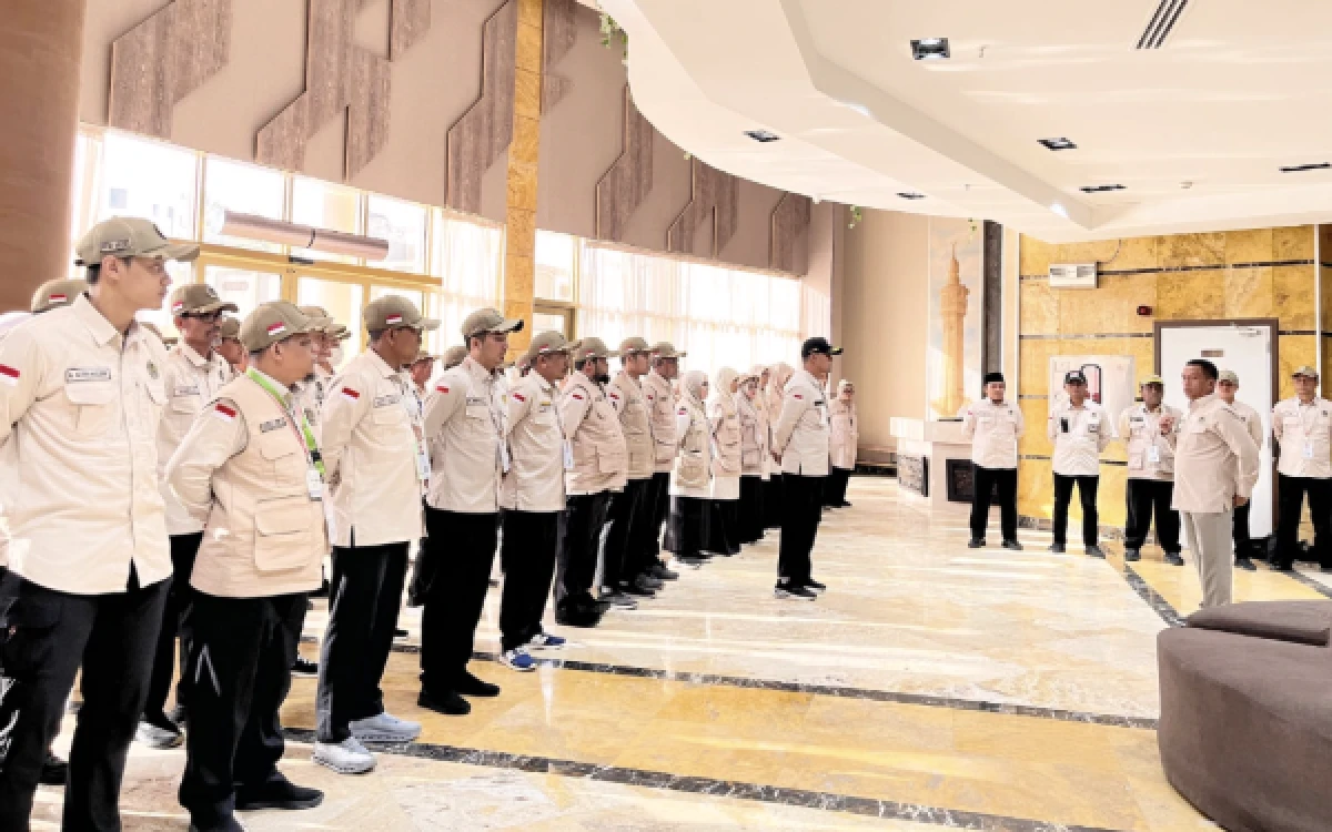 Thumbnail Berita - Puncak Haji Makin Dekat, Irjen Kemenhaj Pimpin Apel Siaga Petugas Haji di Makkah