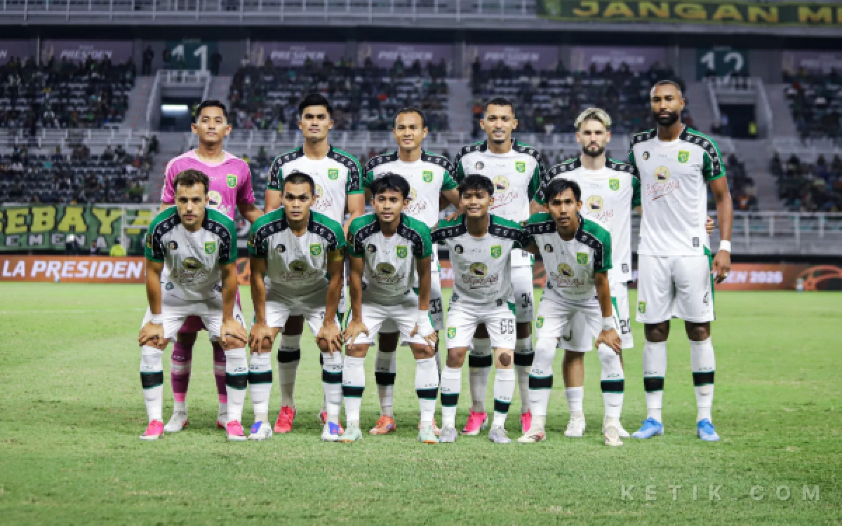 Thumbnail Berita - Persebaya Juara Piala Presiden Elite 2026, Taklukkan Persib Lewat Adu Penalti