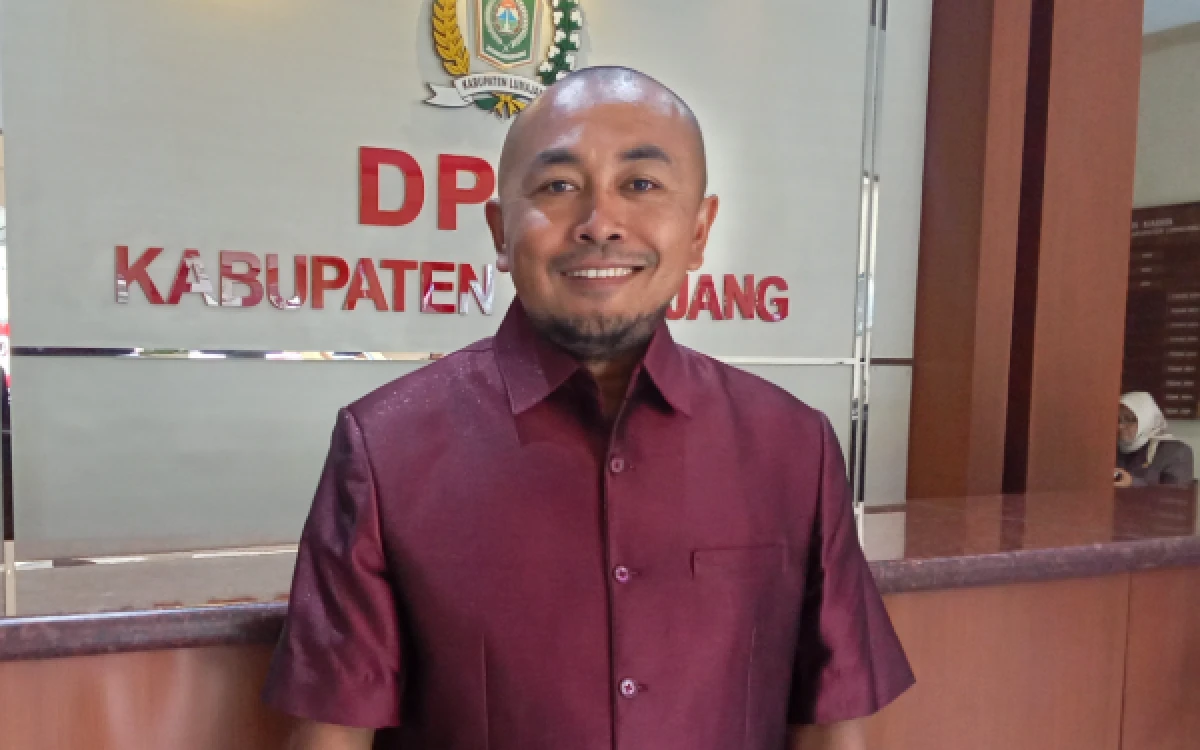 Thumbnail Berita - Komisi C DPRD Lumajang: Pemkab Harus Tegas Tindak ASN Yang Mainkan Struk Pajak Tambang