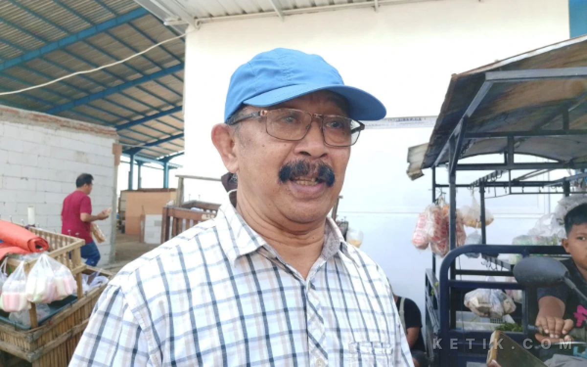 Foto Anggota Komisi C DPRD Kota Malang, Arief Wahyudi memberikan evaluasi terhadap operasional angkot pelajar gratis. (Foto: Lutfia/Ketik.com)