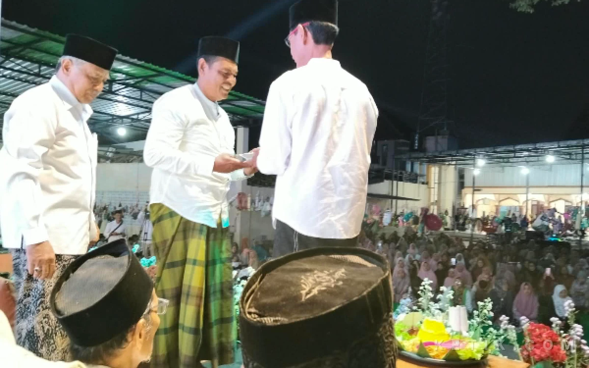 Thumbnail Berita - Empat Tahun Bodrex Ngrebo Blitar, Dari Bersih-Bersih Masjid hingga Sholawat Akbar Bersama Gus Farid Ahmad