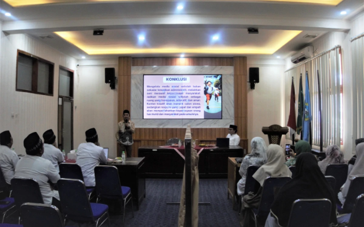 Thumbnail Berita - Tingkatkan Kapasitas Digital PR, Humas Pesantren Nurul Jadid Gandeng PWI Probolinggo