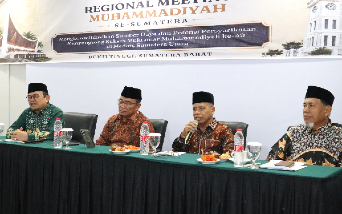 Thumbnail Berita - Muhadjir Effendy Dorong Muhammadiyah Sumatera Berani Ambil Risiko Bisnis Untuk Kemandirian