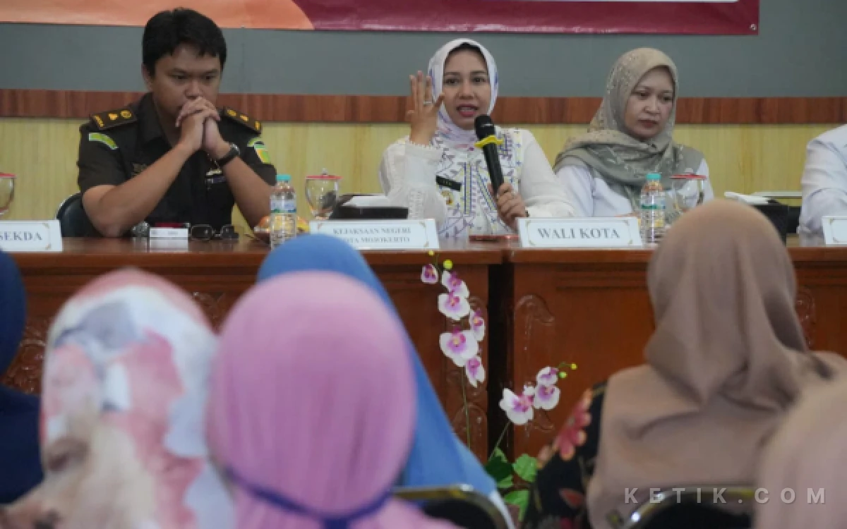 Thumbnail Berita - Wali Kota Mojokerto Ajak Warga Tertib Bayar PBB, Jadi Indikator Kelurahan Sadar Hukum