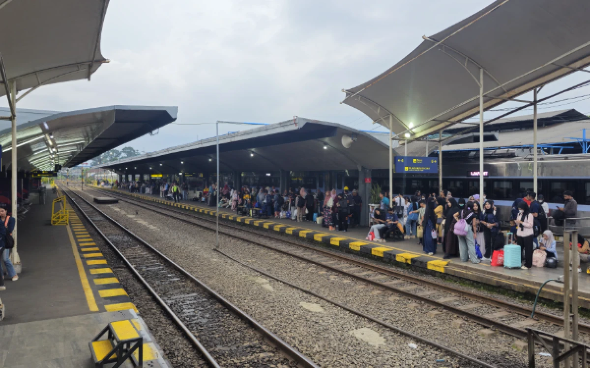 Thumbnail Berita - Kabar Gembira! Setelah Penumpang Tembus 192 Ribu di Stasiun Malang, KAI Siapkan Diskon Tiket 30 Persen