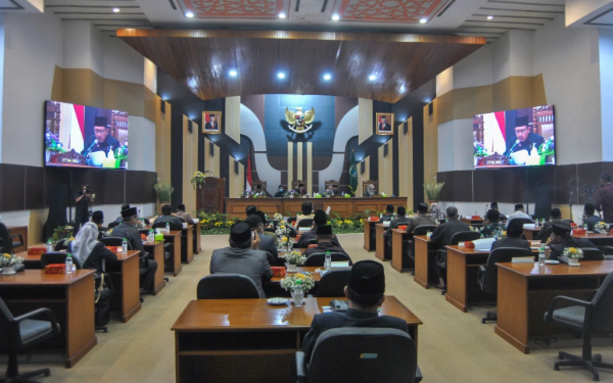Thumbnail Berita - DPRD Kabupaten Pasuruan Rombak Struktur Pimpinan Komisi, Ini Susunan Lengkap Empat Komisi