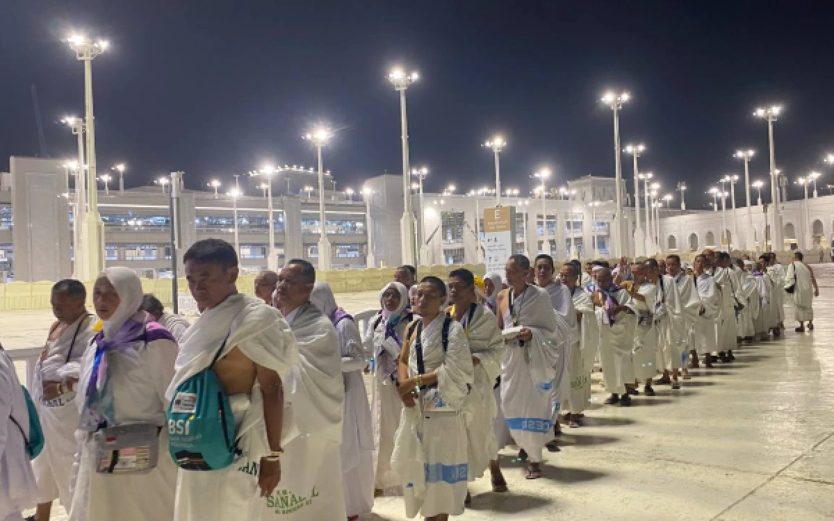 Thumbnail Berita - Puncak Haji Dimulai! Jemaah Indonesia Bergerak ke Arafah Hari Ini, Wukuf Besok