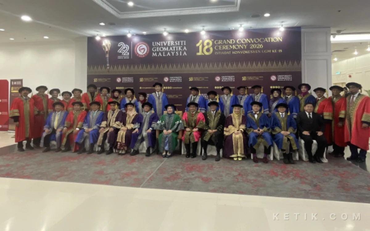 Thumbnail Berita - Membanggakan! Direktur RSSA Malang Dr Bachtiar Dapat Gelar Adjunct Professor dari Universiti Geomatika Malaysia