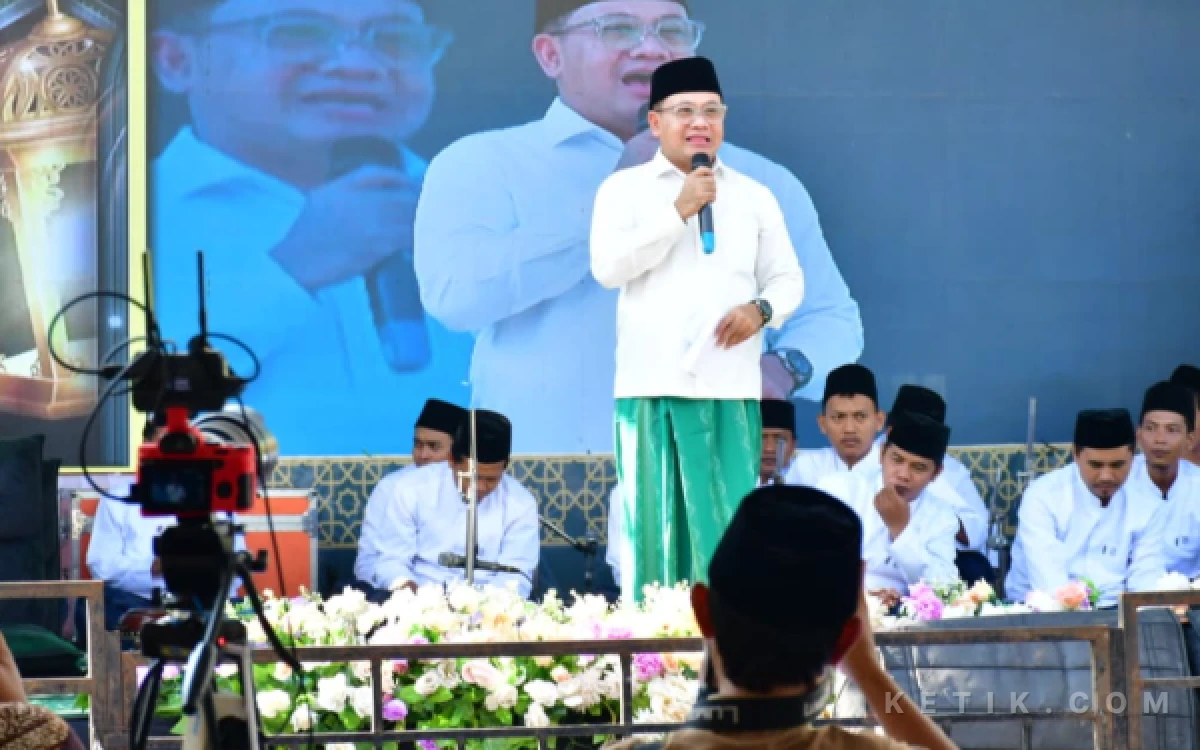Thumbnail Berita - Hadiri Tasyakuran Masjid Jamiul Huda, Sukirman Apresiasi Semangat Gotong Royong Warga Pekalongan