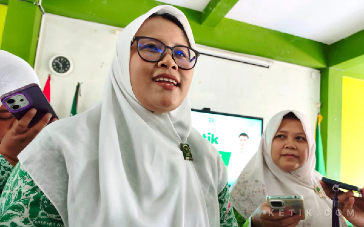 Thumbnail Berita - Hari Santri Nasional, Fatayat NU Pacitan Minta Kontribusi Ulama Perempuan Tak Dilupakan
