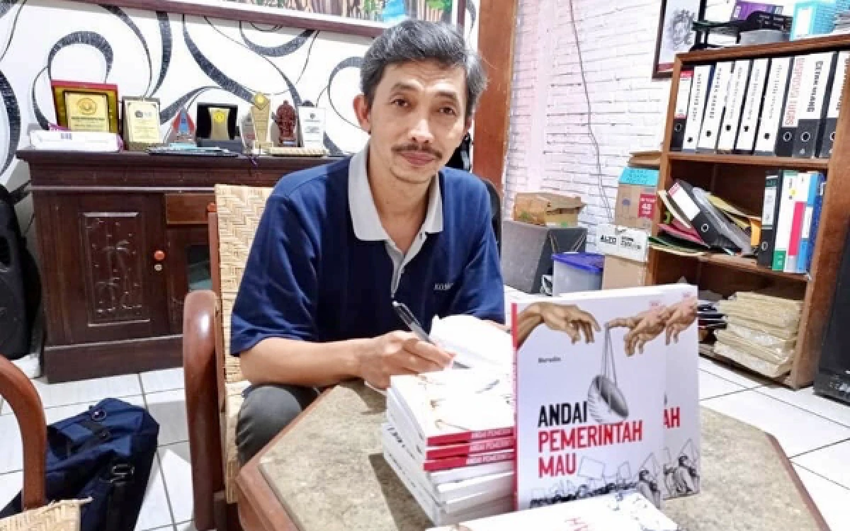Thumbnail Berita - Hari Buku Nasional, Nurudin: Literasi Kunci Kemajuan Bangsa di Tengah Gempuran Konten Digital