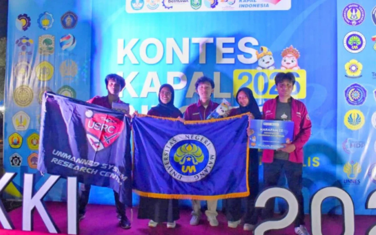Thumbnail Berita - Gagas Inovasi Energi Efisien Kapal, Mahasiswa UM Ukir Prestasi di KKI