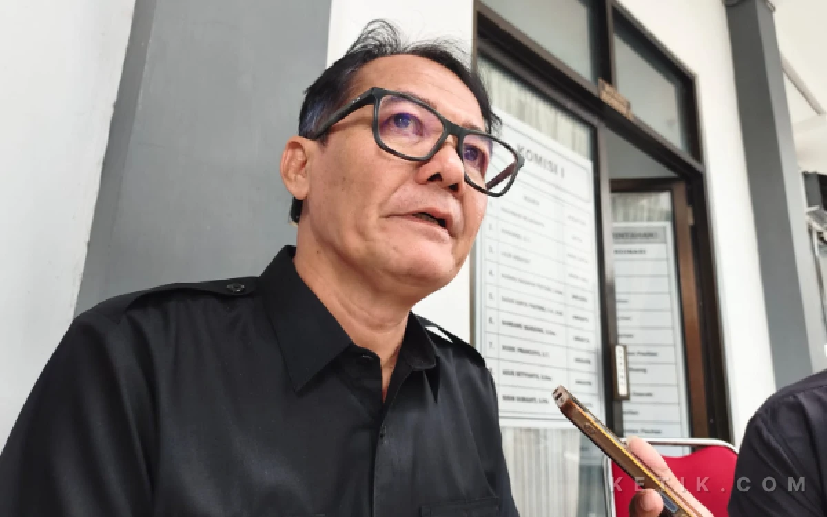 Thumbnail Berita - Mobilisasi Pemilih Pilkades Pacitan ke TPS Rawan, Rakhman Minta Disepakati Bersama Cakades