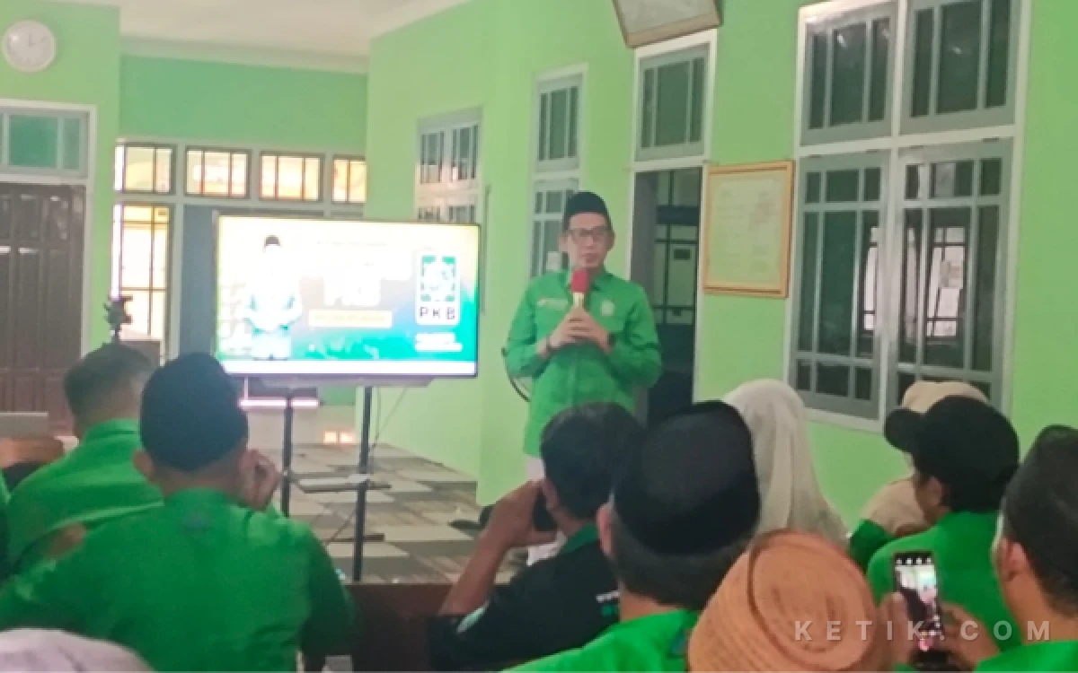 Thumbnail Berita - DPP Tetapkan Ali Yafi sebagai Ketua DPC PKB Situbondo 2026-2031