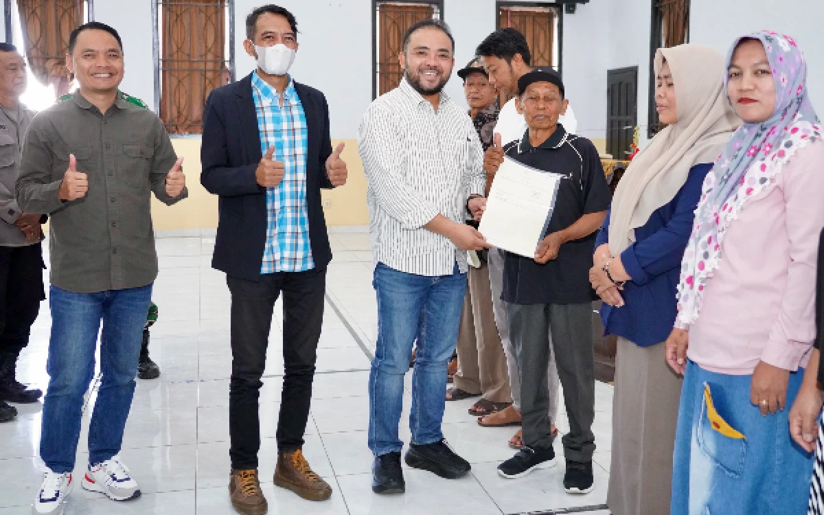 Thumbnail Berita - Rumah Warga Desa Bulukerto 100 Persen Bersertifikat, Pemkot Batu Bebaskan BPHTB