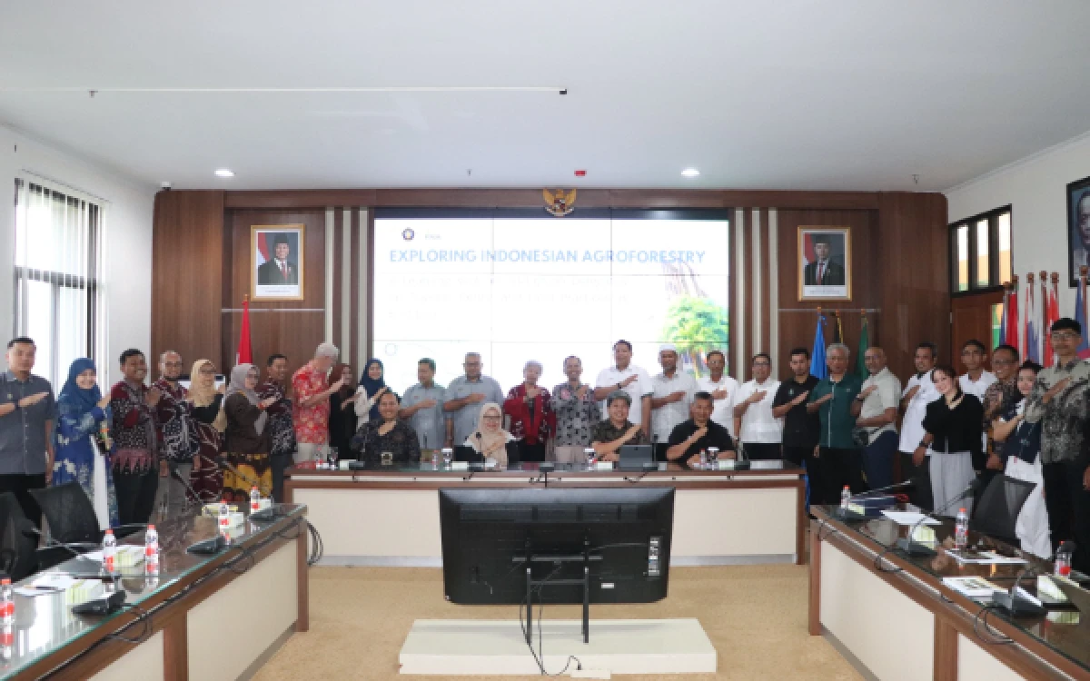 Thumbnail Berita - Malaysian Delegates Explore Indonesian Agroforestry Practices Through Learning Visit in FBiPK UB East Java