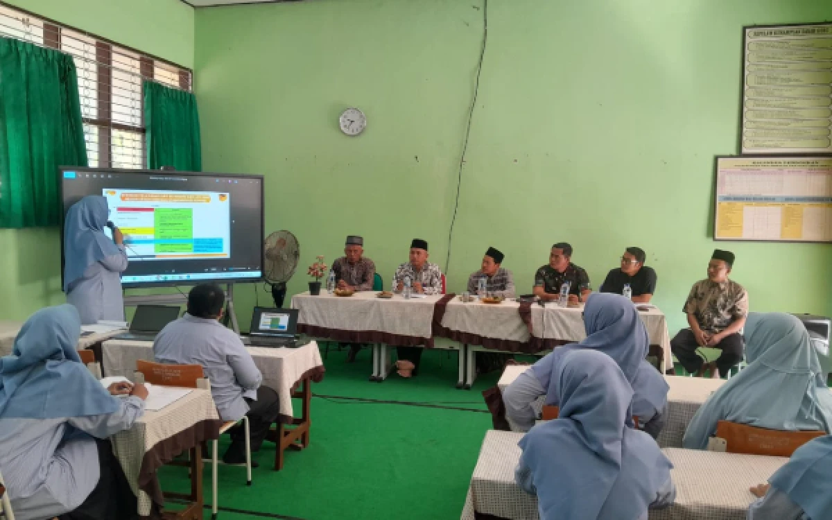 Thumbnail Berita - FKP SMPN 2 Bangilan Jadi Ruang Aspirasi dan Penguatan Keterbukaan Informasi Menuju Mutu Pelayanan  Pendidikan