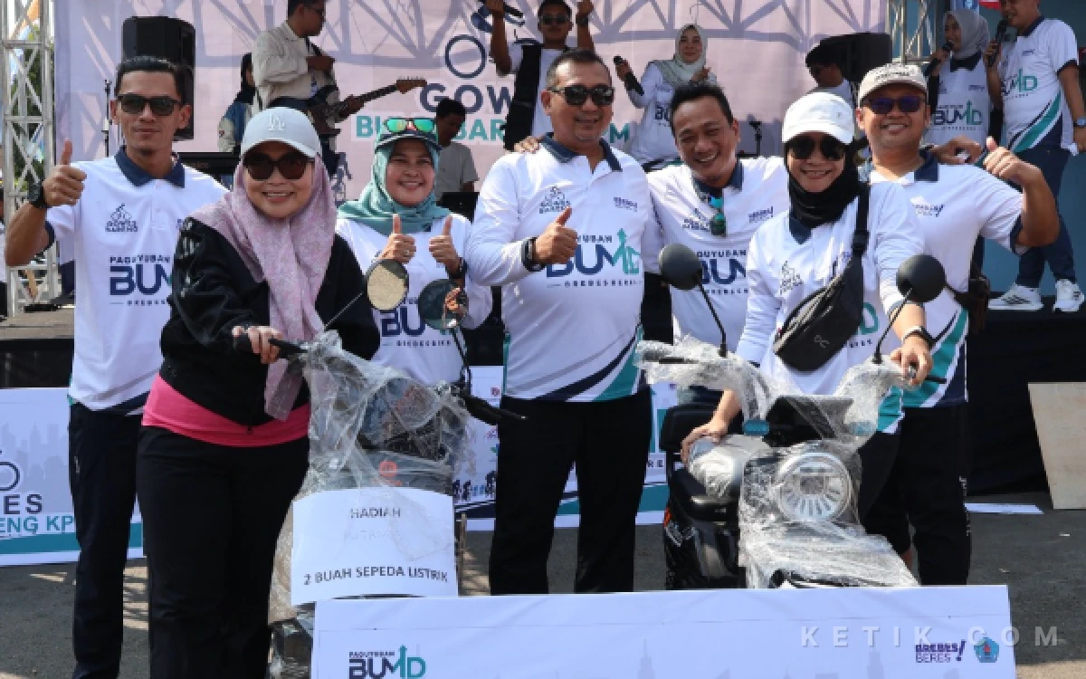 Thumbnail Berita - Start-Finish di Tirta Baribis, Gowes BUMD Brebes Dimeriahkan Door Prize