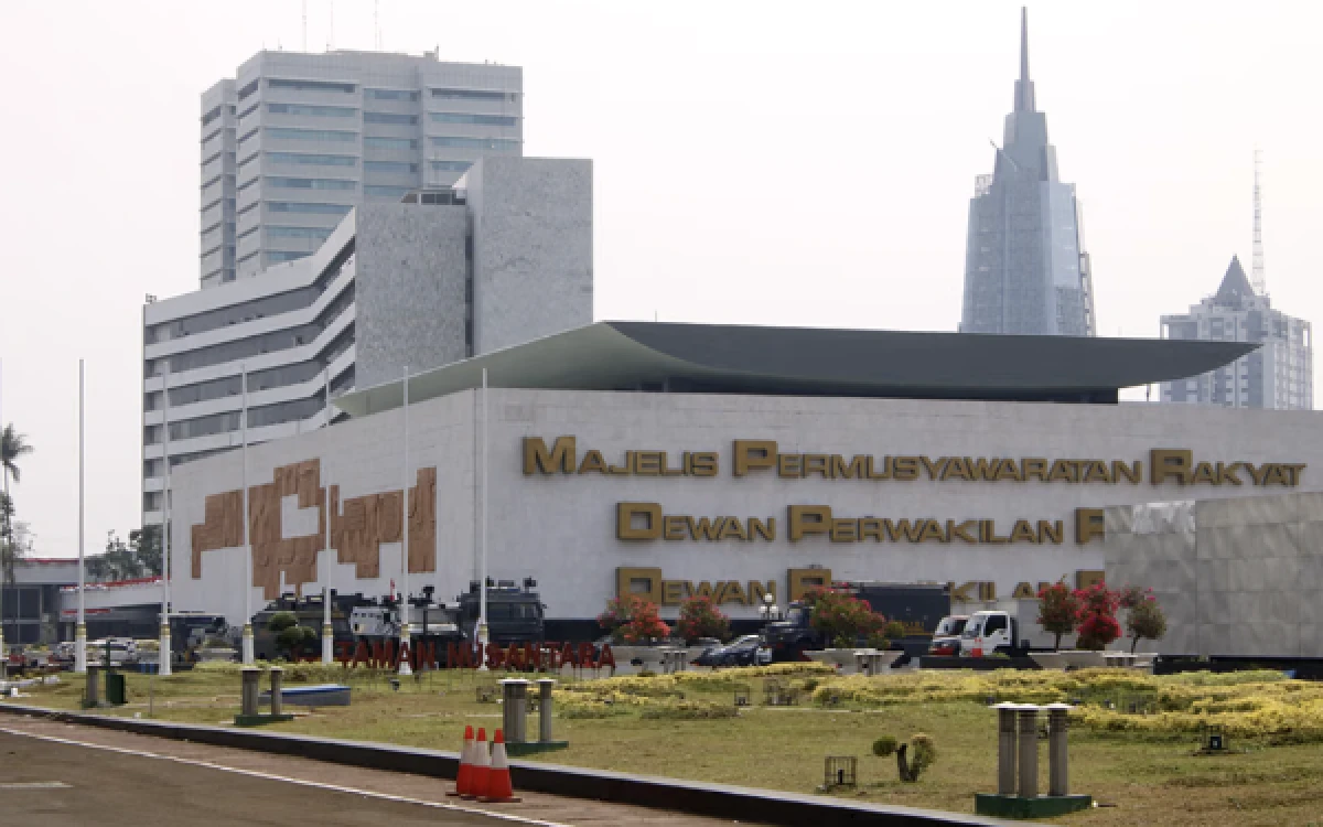 Thumbnail Berita - Ada Demo di DPR-Bundaran HI, Polisi Harap Aksi Berjalan Damai dan Warga Hindari Kemacetan