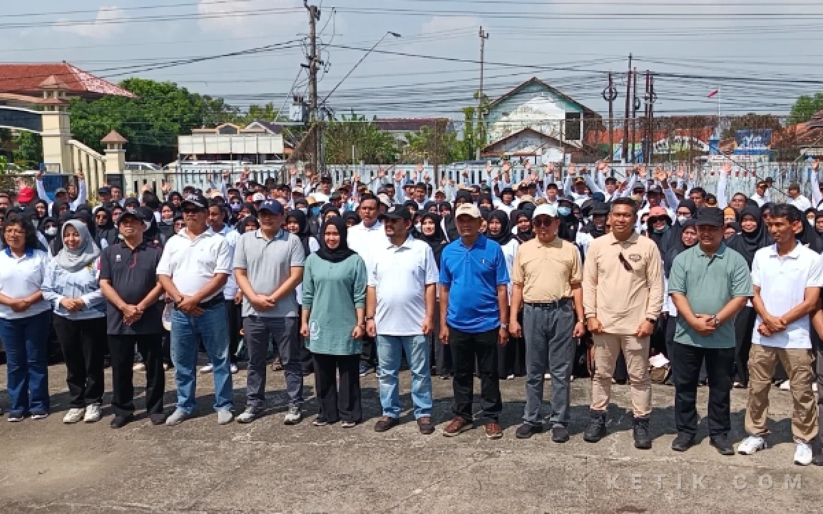 Thumbnail Berita - 516 Guru dan Kepala Sekolah di Pemalang Terima SK Penugasan