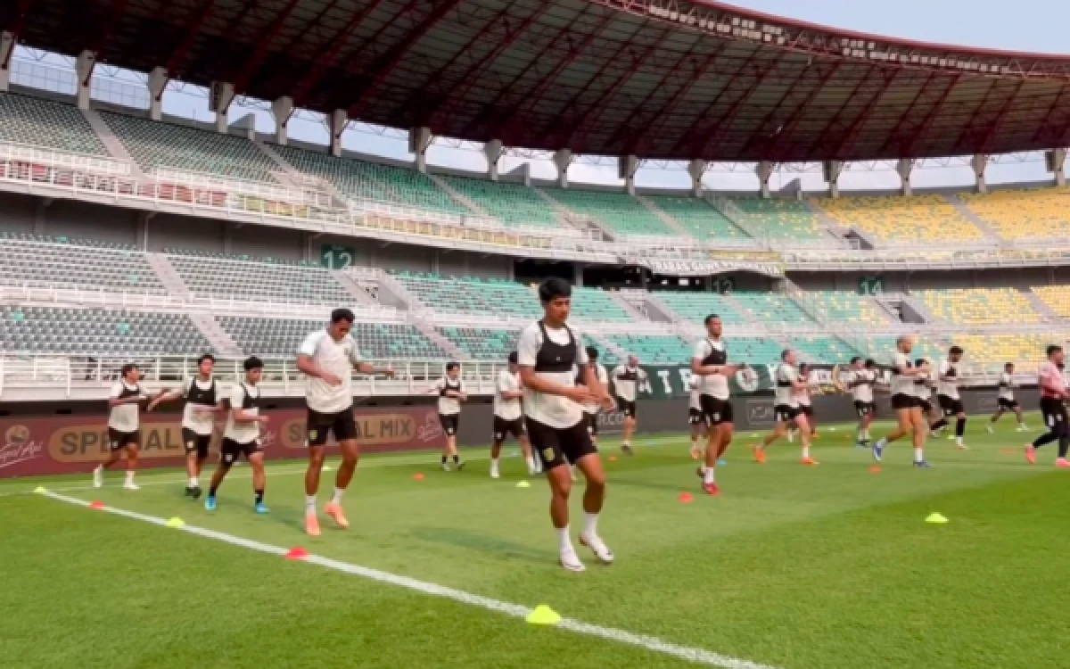 Thumbnail Berita - Lawan Persik, Bernardo Tavares Patok Target Menang Demi Jaga Persebaya di Papan Atas